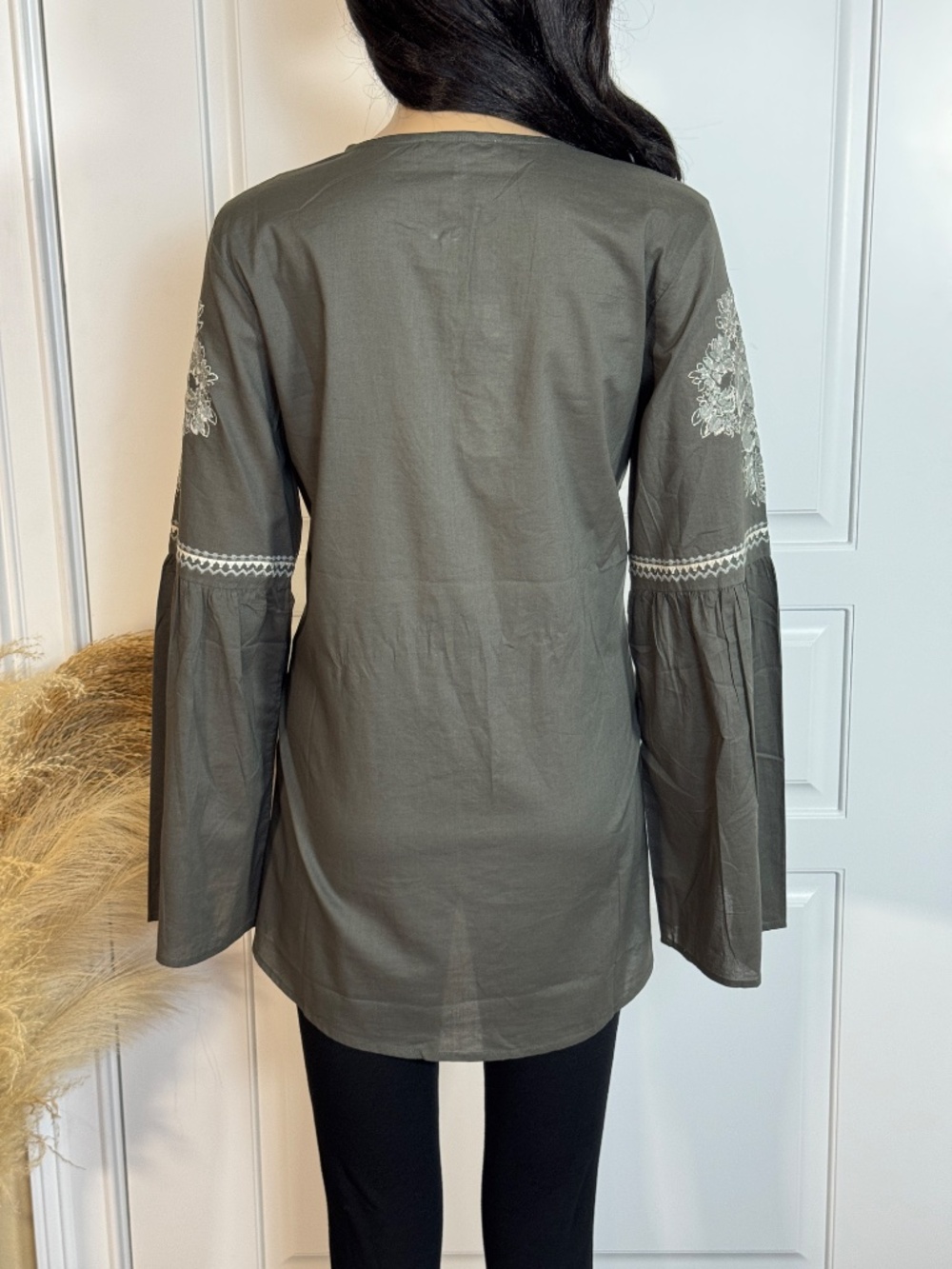 WESTERN BOHO BELL SLEEVE EMBROIDERY TUNIC TOP - NWT - Picture 10 of 14